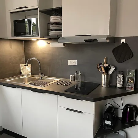 Appartement 3 Etoiles Avec Grand Jacuzzi Prive *